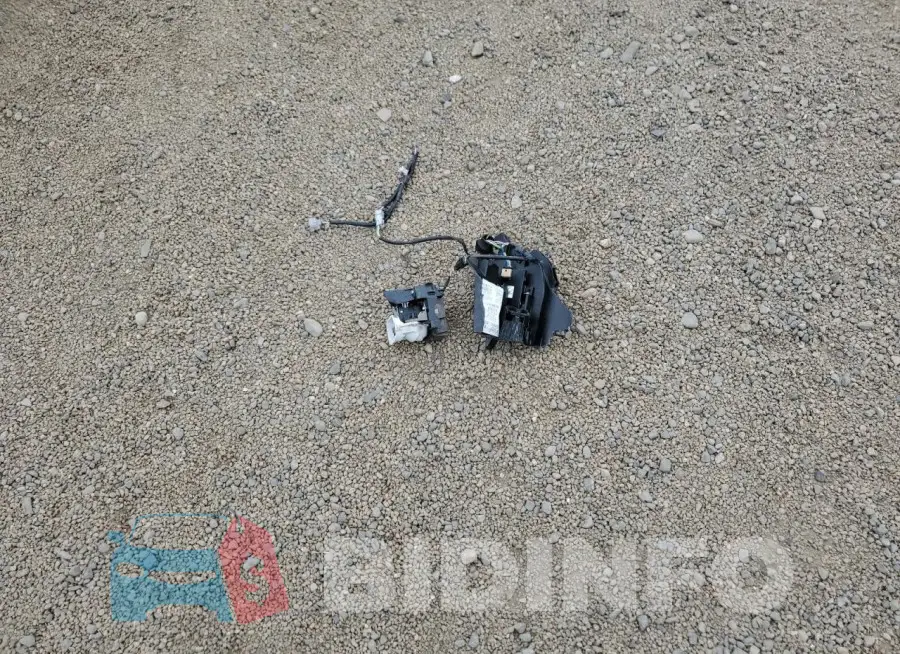 2T3G1RFV2RC402941 Photo# 13