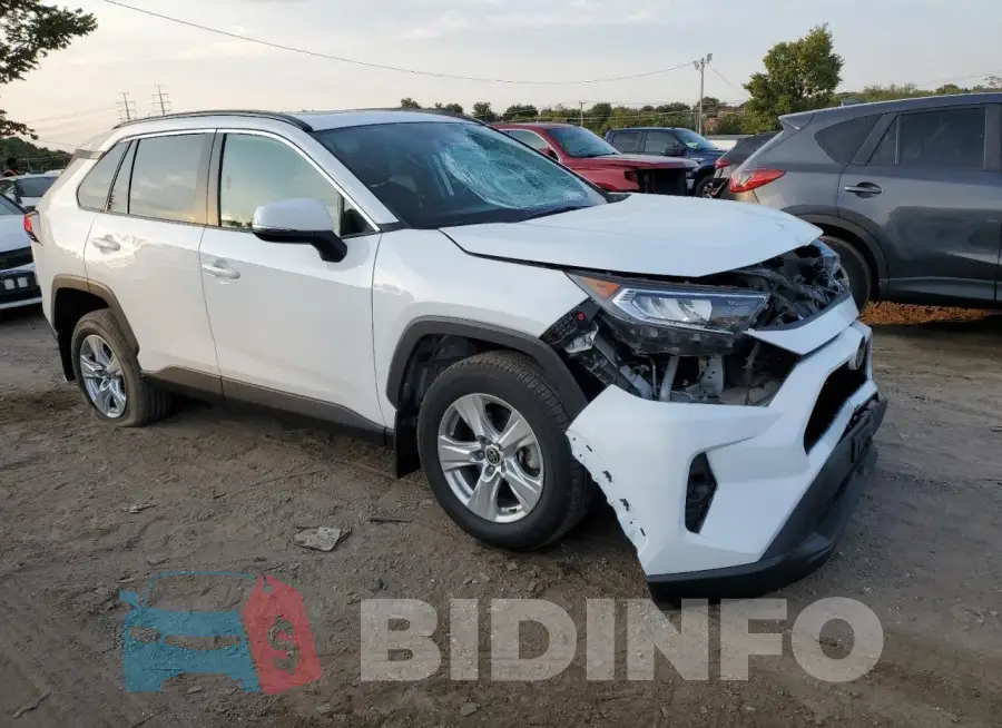 2T3P1RFV5MC182820 Photo# 4