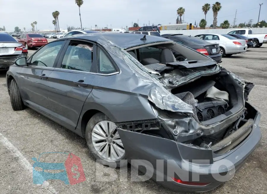 3VWCB7BU8KM168286 Photo# 2