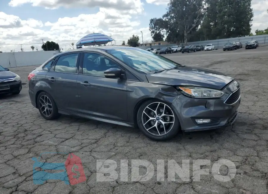1FADP3F24GL275862 Photo# 4
