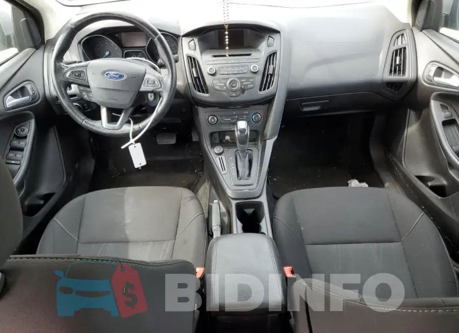 1FADP3F26GL404474 Photo# 8