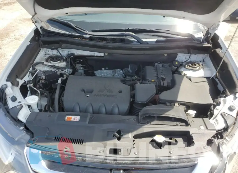 JA4AD3A31JZ048164 Photo# 12