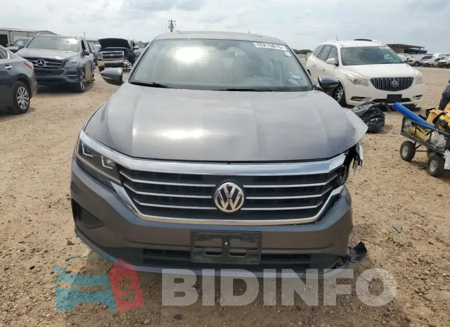 1VWSA7A31MC013221 Photo# 5