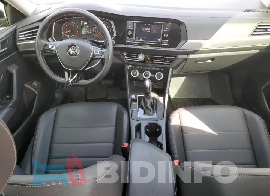 3VWC57BU2MM018331 Photo# 8
