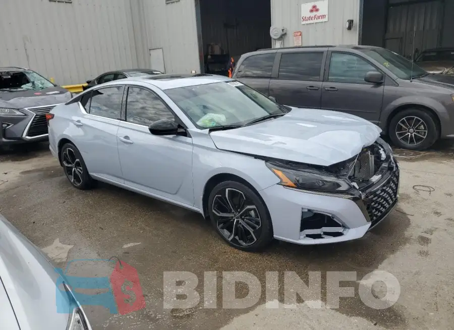 1N4BL4CV1PN408217 Photo# 4