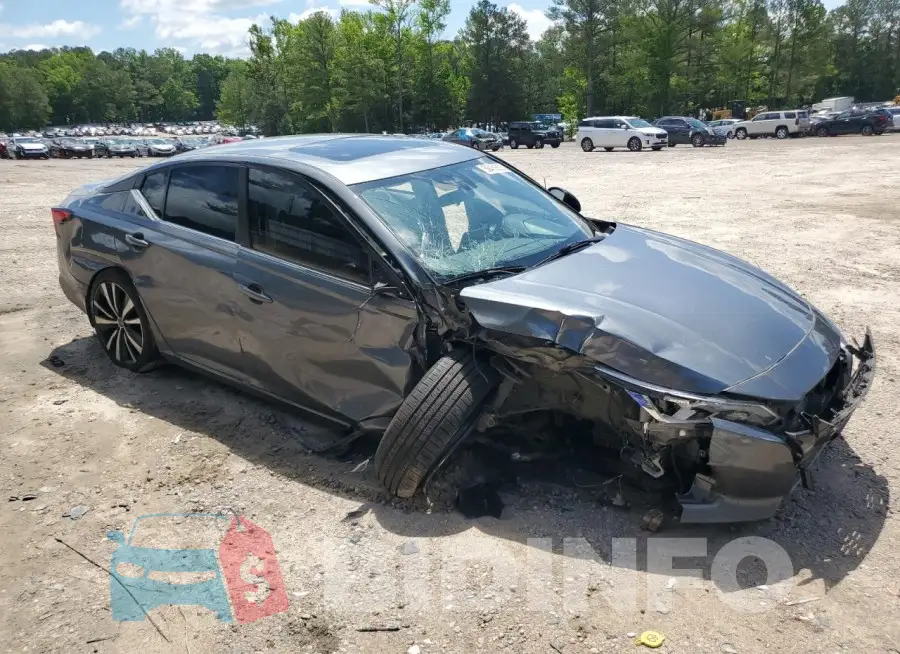 1N4BL4CV3LC179903 Photo# 4