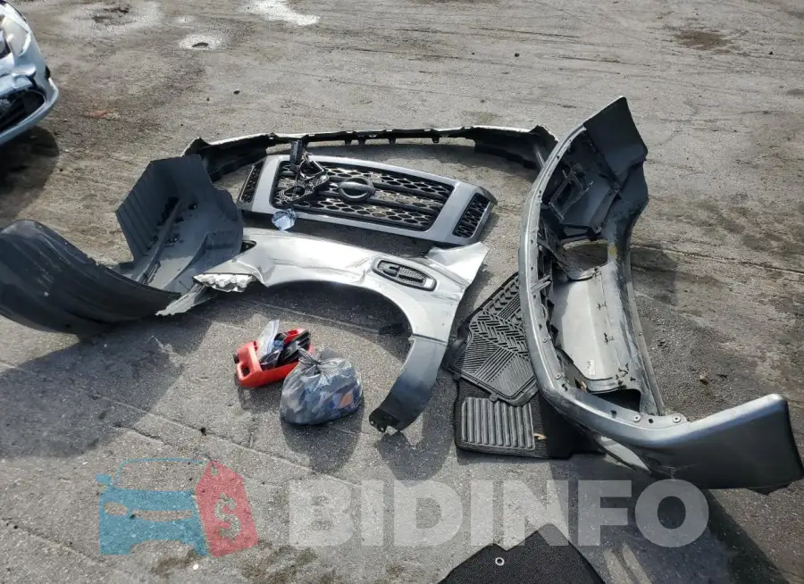 1N6BA1F44KN512949 Photo# 12