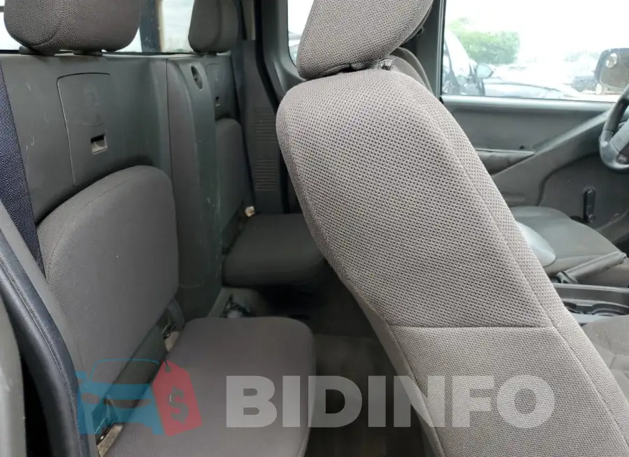1N6BD0CT2HN701735 Photo# 10
