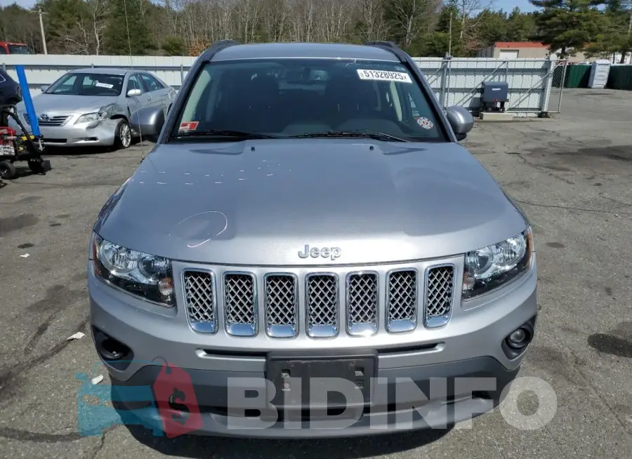 1C4NJDEB8HD191806 Photo# 5