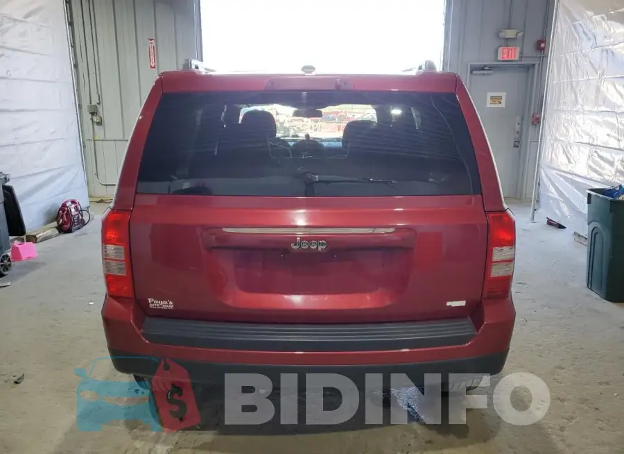 1C4NJPBB2HD204135 Photo# 6