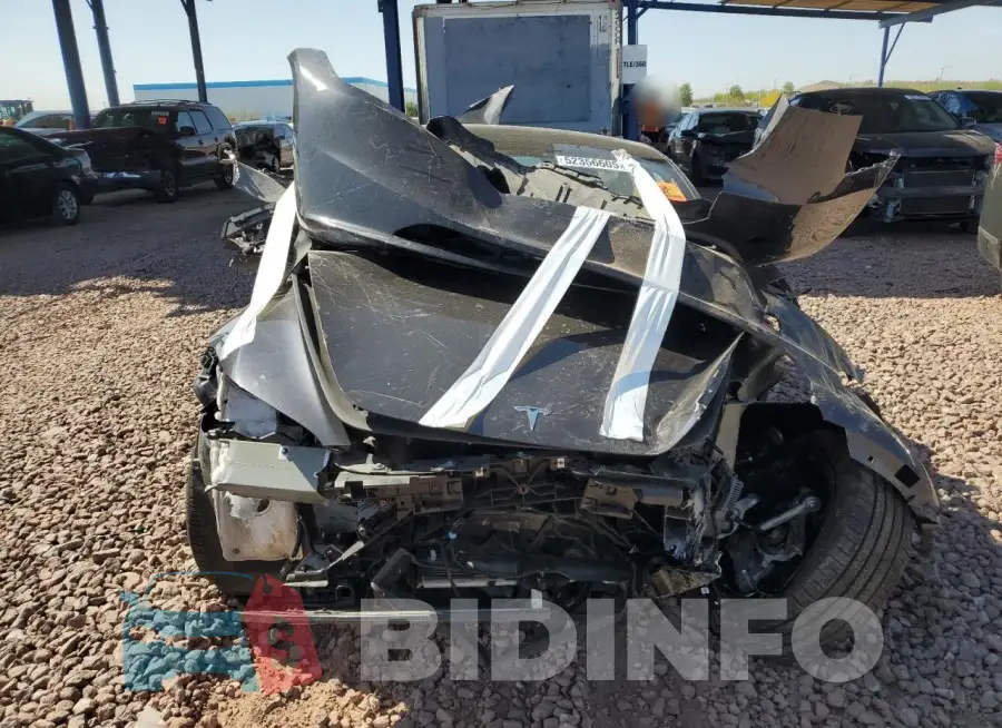 5YJ3E1EB2RF799213 Photo# 5