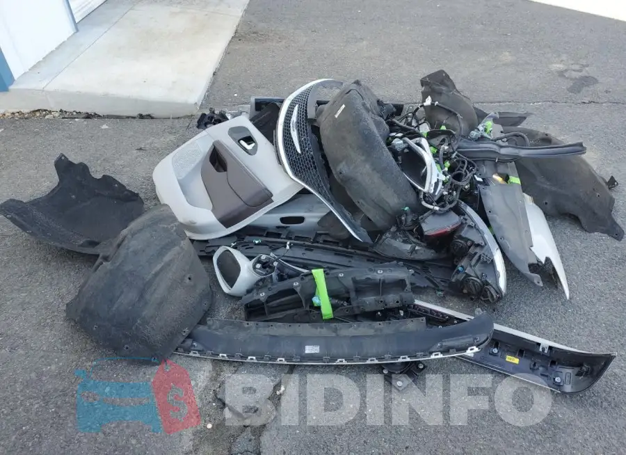 2C4RC1FGXLR216067 Photo# 13