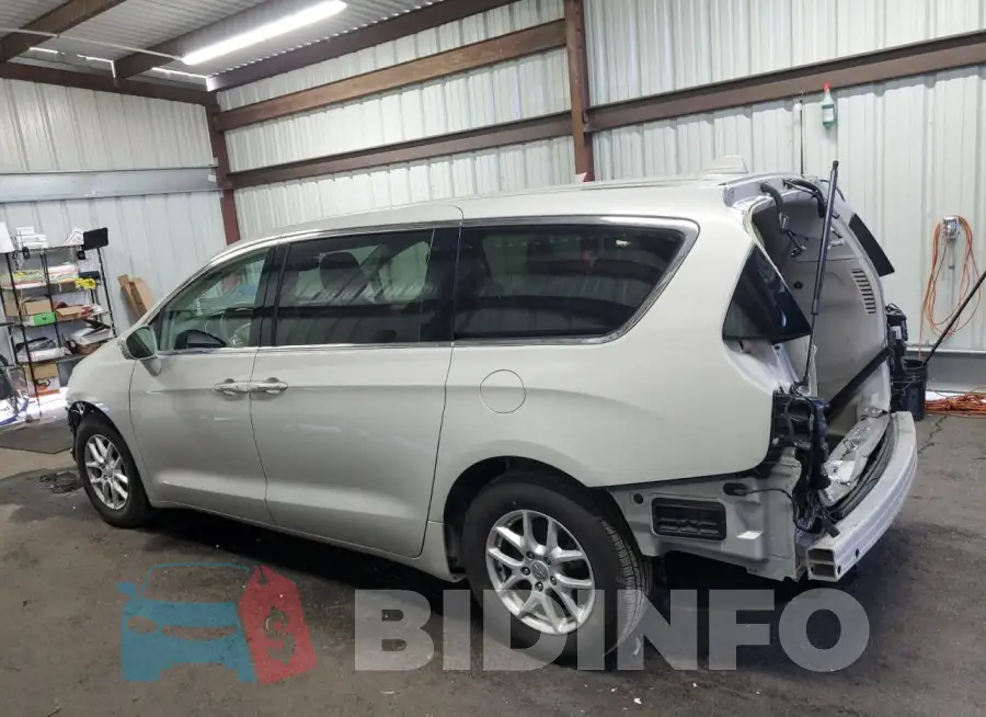 2C4RC1FGXLR216067 Photo# 2