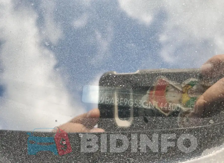 WBA8E9G53GNT44300 Photo# 12