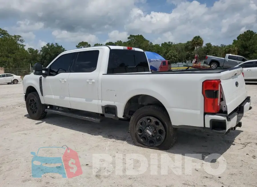1FT8W2BAXRED72805 Photo# 2