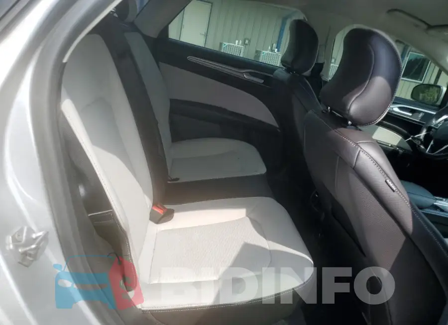 3FA6P0HD6KR159708 Photo# 10