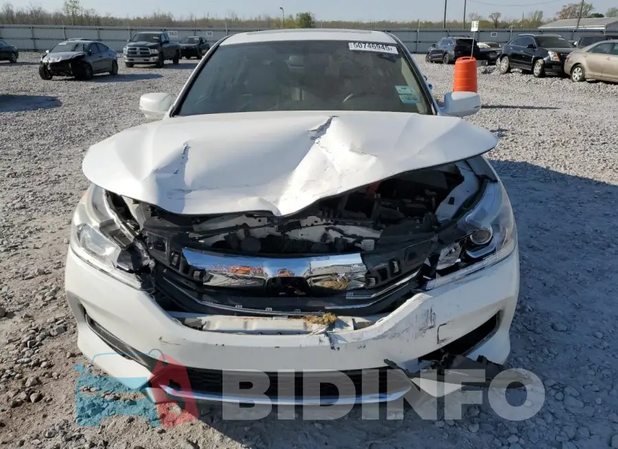 1HGCR2F89HA184518 Photo# 5