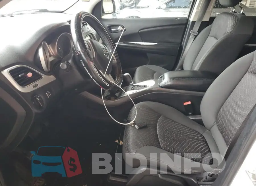 3C4PDCAB5GT110527 Photo# 7