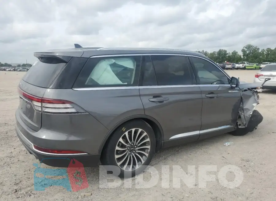 5LM5J7XC7MGL13001 Photo# 3