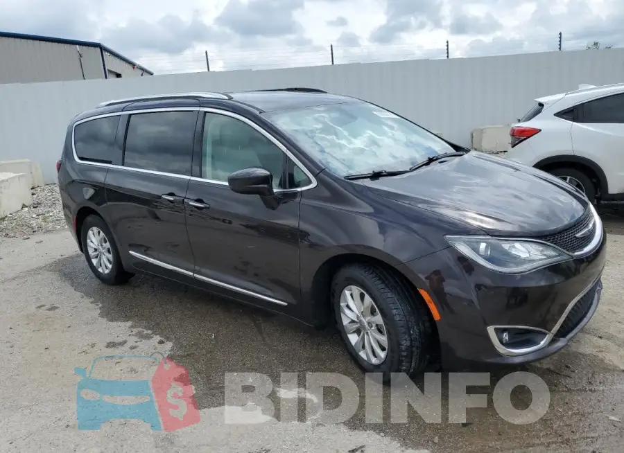 2C4RC1BG6JR142049 Photo# 4