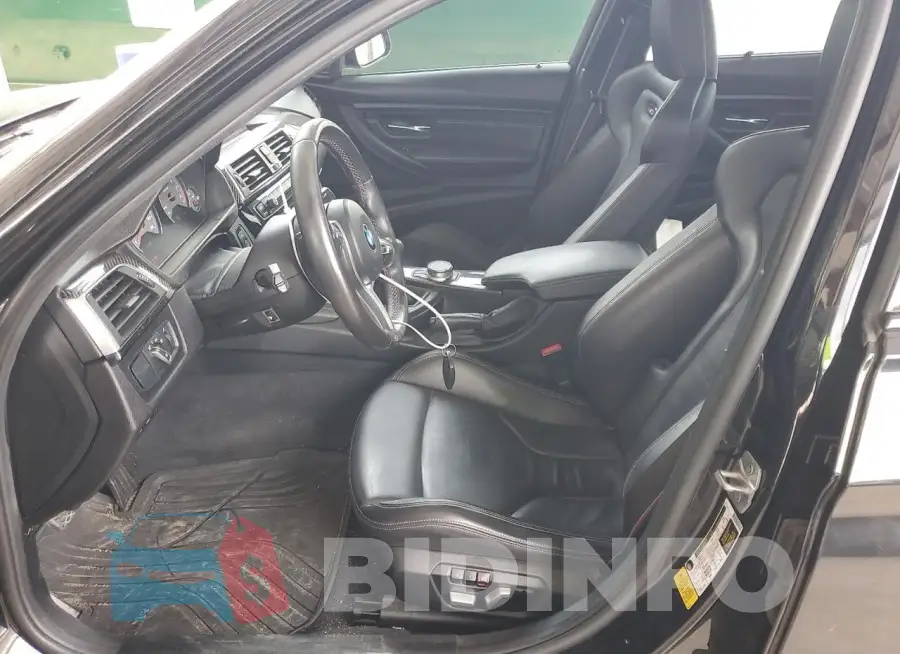 WBS8M9C55J5J79572 Photo# 7