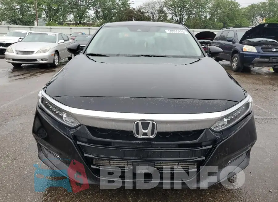 1HGCV1F53JA137454 Photo# 5