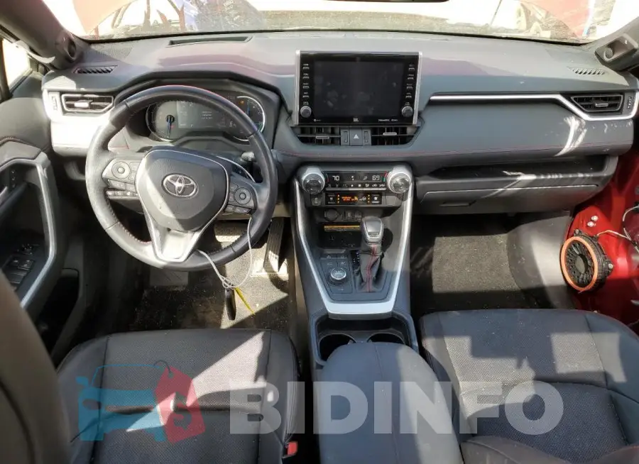 JTMFB3FV1MD042104 Photo# 8
