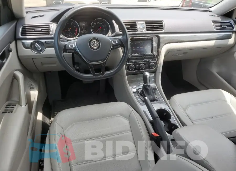 1VWBT7A38HC060875 Photo# 8