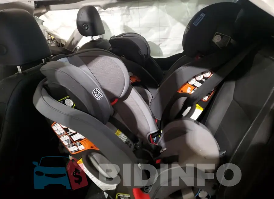 3VV2B7AX7JM164031 Photo# 10