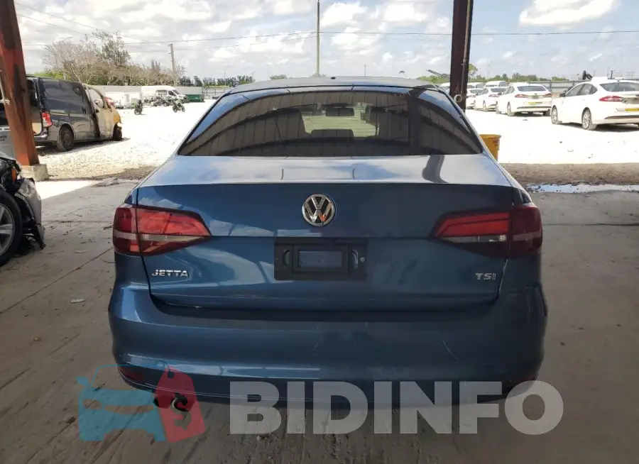 3VW2B7AJ0HM327166 Photo# 6