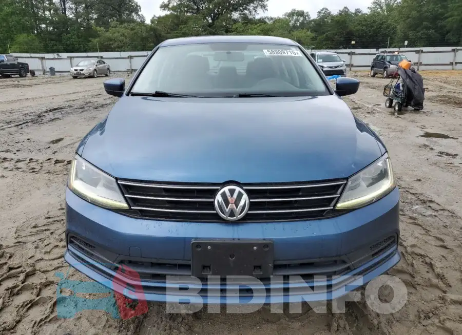 3VW2B7AJ2HM381245 Photo# 5