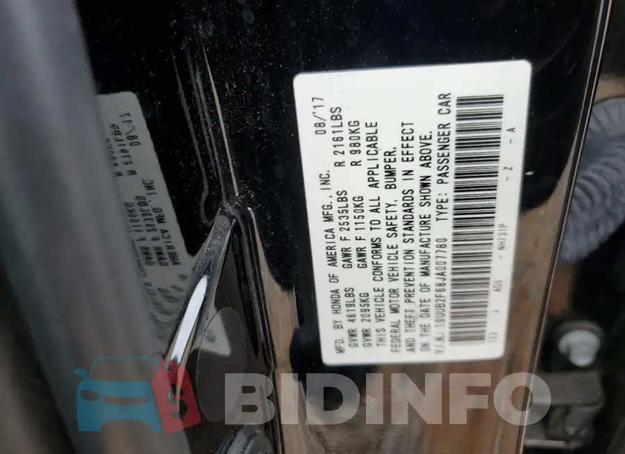19UUB2F68JA007780 Photo# 12