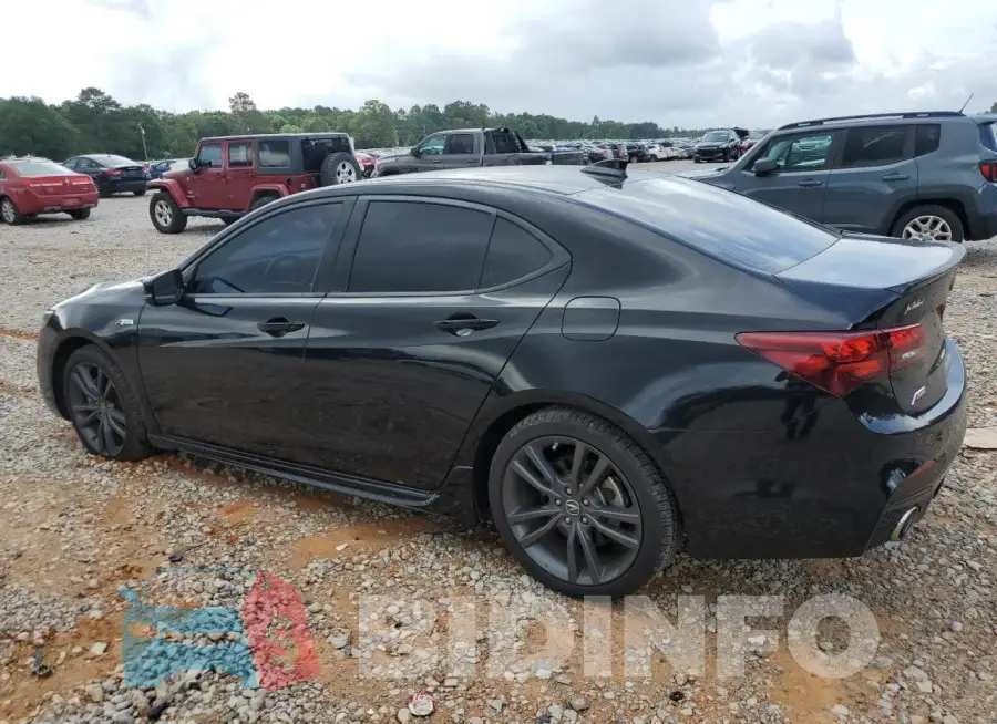 19UUB2F68JA007780 Photo# 2