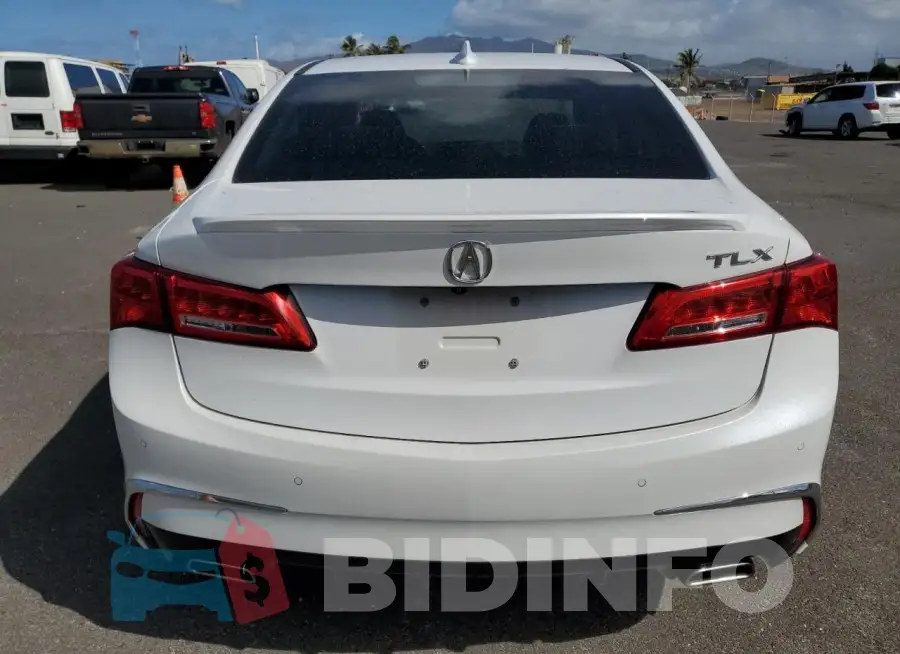 19UUB2F80KA009509 Photo# 6