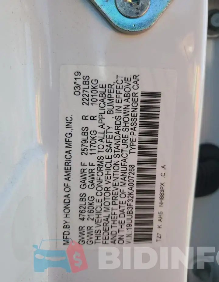 19UUB3F32KA007268 Photo# 13