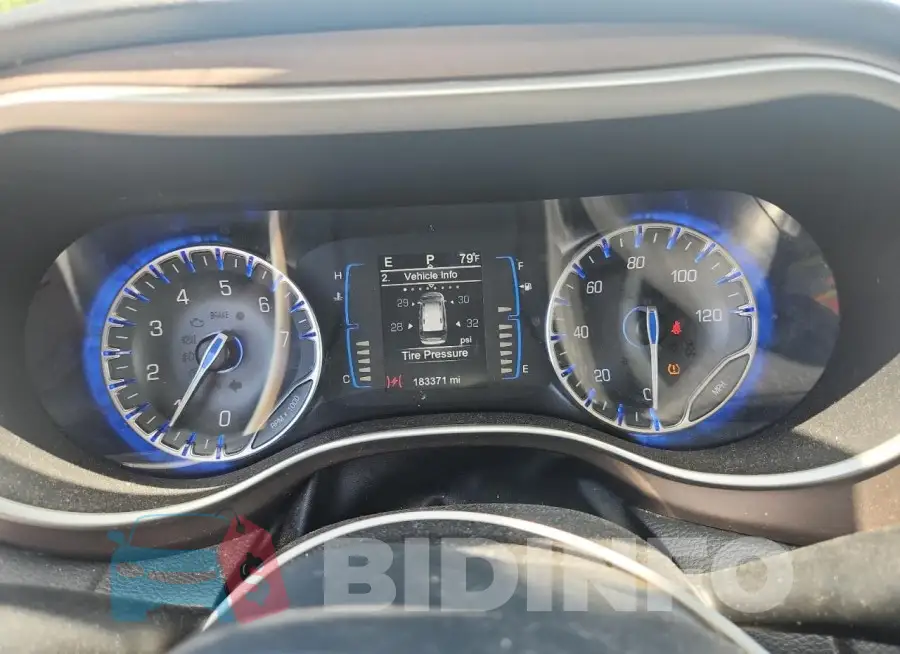 2C4RC1DG6HR667961 Photo# 9