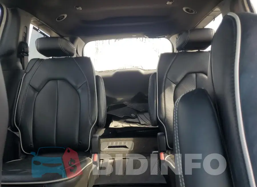 2C4RC3GG7PR593178 Photo# 10