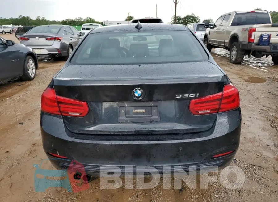 WBA8B9C56HK675681 Photo# 6