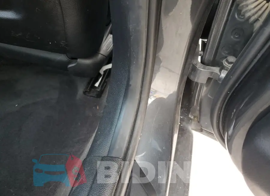 WBA8E5G55GNU21841 Photo# 12