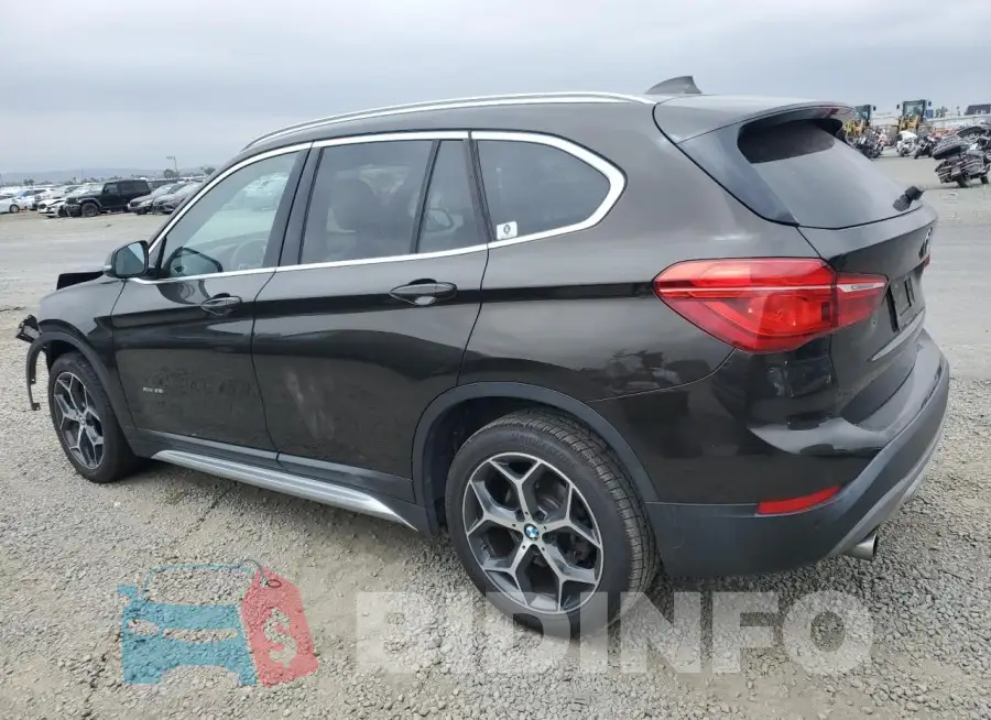 WBXHT3C30J5K29979 Photo# 2