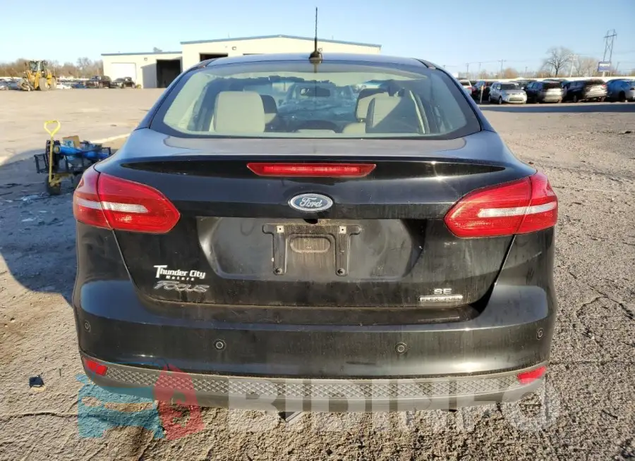 1FADP3F25GL320680 Photo# 6