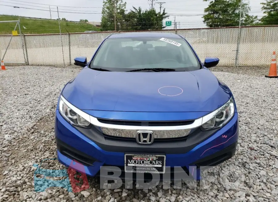 19XFC2F74HE078107 Photo# 5