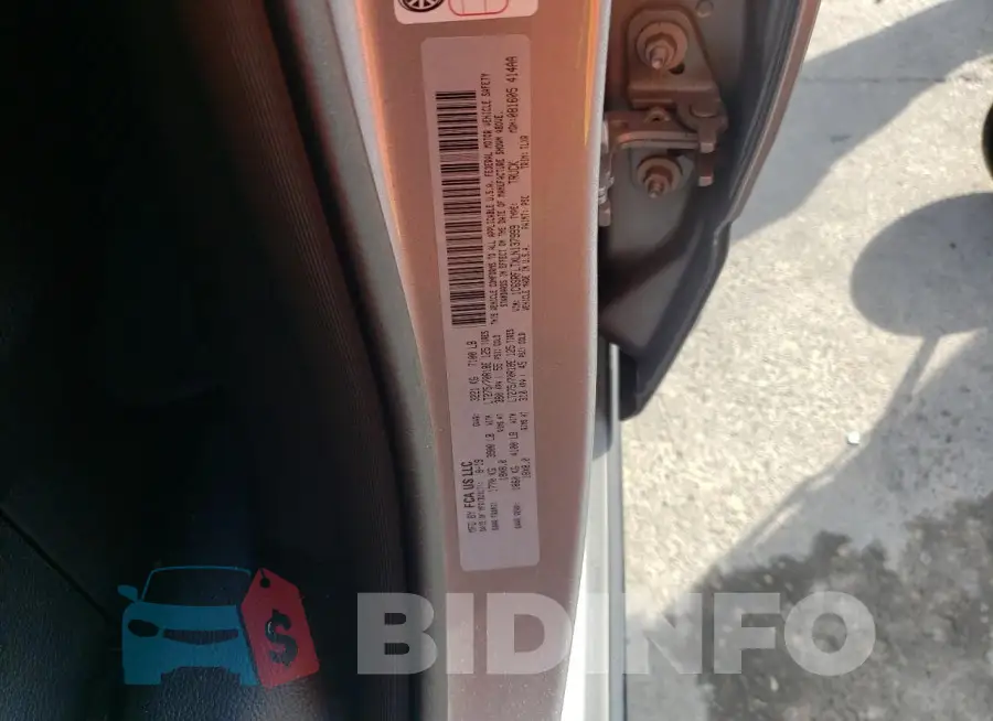 1C6SRFLTXLN137999 Photo# 12
