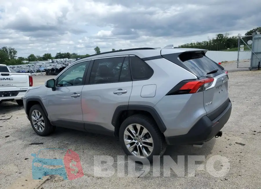2T3A1RFV3MC187245 Photo# 2