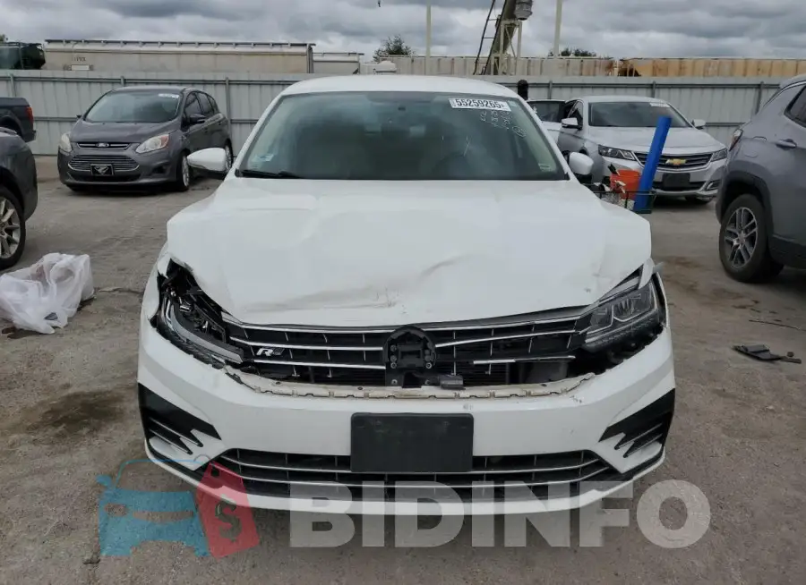 1VWDT7A37HC001812 Photo# 5