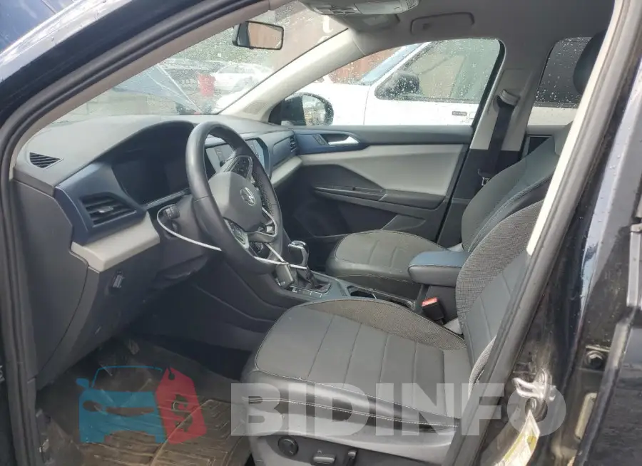3VVRX7B28NM017595 Photo# 7
