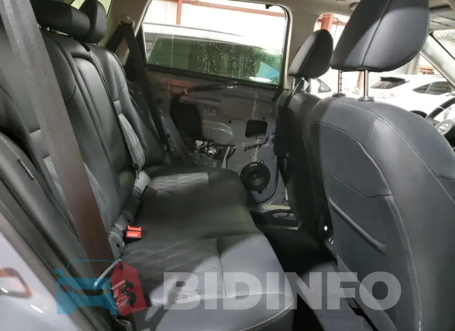 JN8BT3DD4RW450151 Photo# 11
