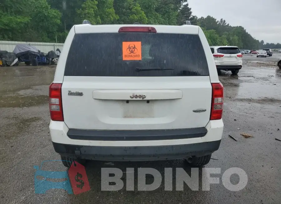 1C4NJPFA4GD666891 Photo# 6