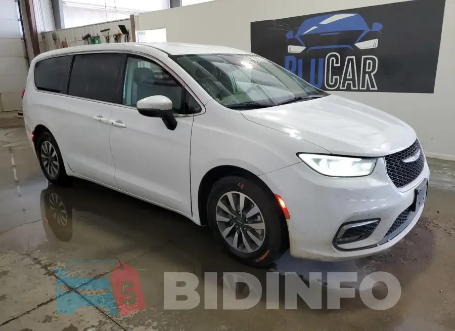 2C4RC1L75PR611607 Photo# 4