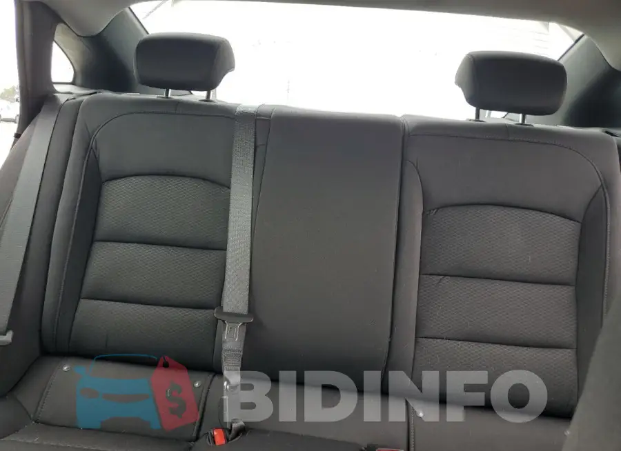 1G1ZG5ST1NF182019 Photo# 10